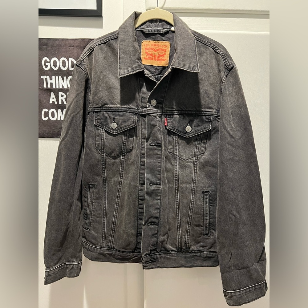 Levi’s Men’s Large Jean Jacket